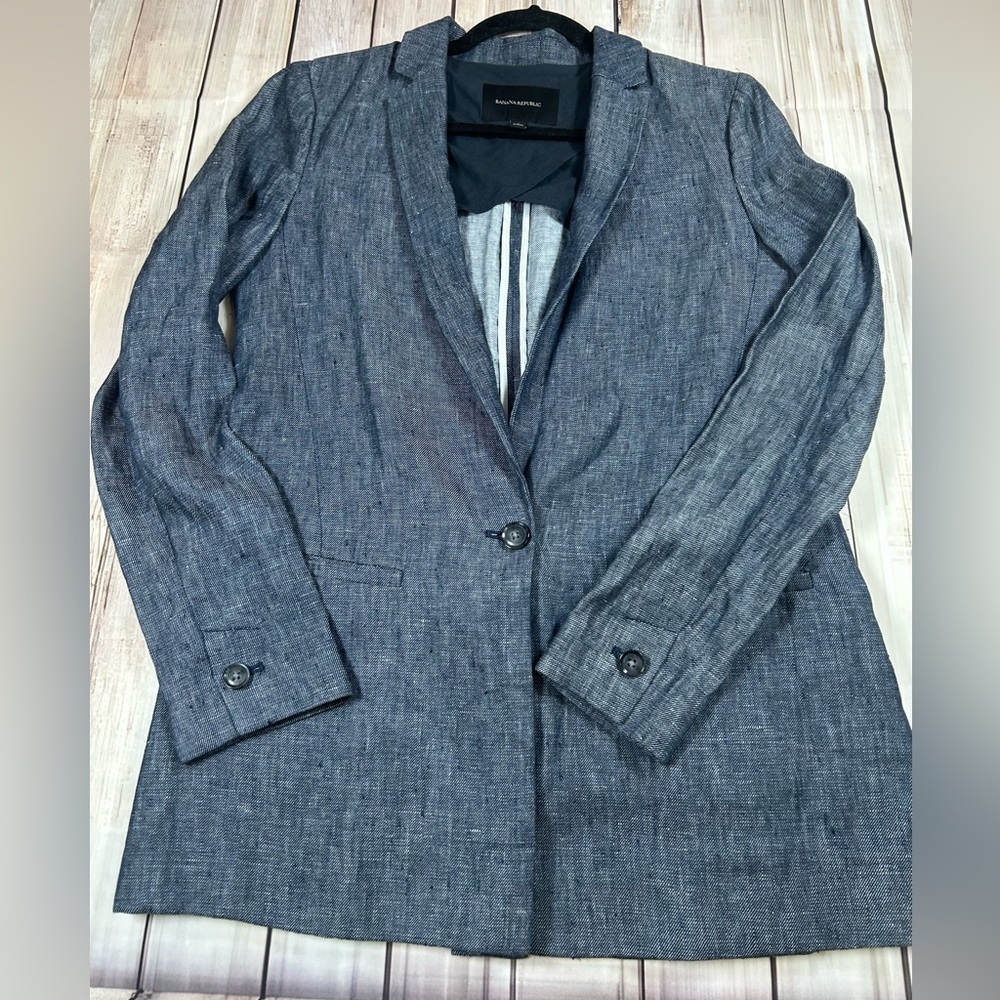 Banana Republic Navy Slub Texture Linen Blazer. Lightweight.Size 6. Quiet Luxury - Picture 4 of 11